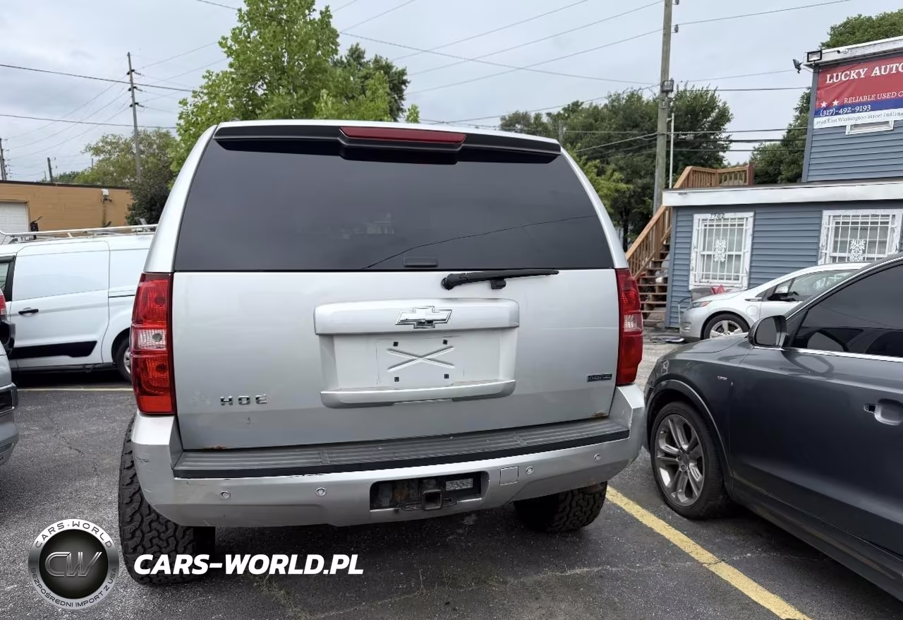 2011 Chevrolet Tahoe Lt VIN:1GNSKBE01BR150177 - 11