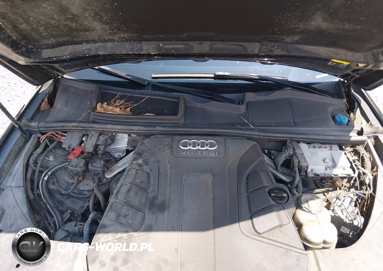 2018 Audi Q7 3.0T Premium VIN:WA1LAAF71JD005166 - 10