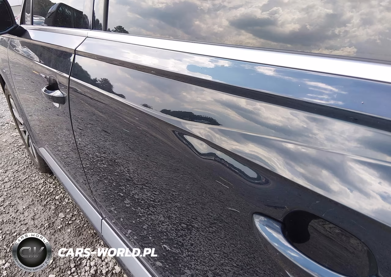 2018 Audi Q7 3.0T Premium VIN:WA1LAAF71JD005166 - 12
