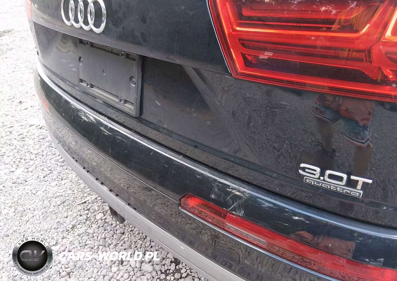 2018 Audi Q7 3.0T Premium VIN:WA1LAAF71JD005166 - 6