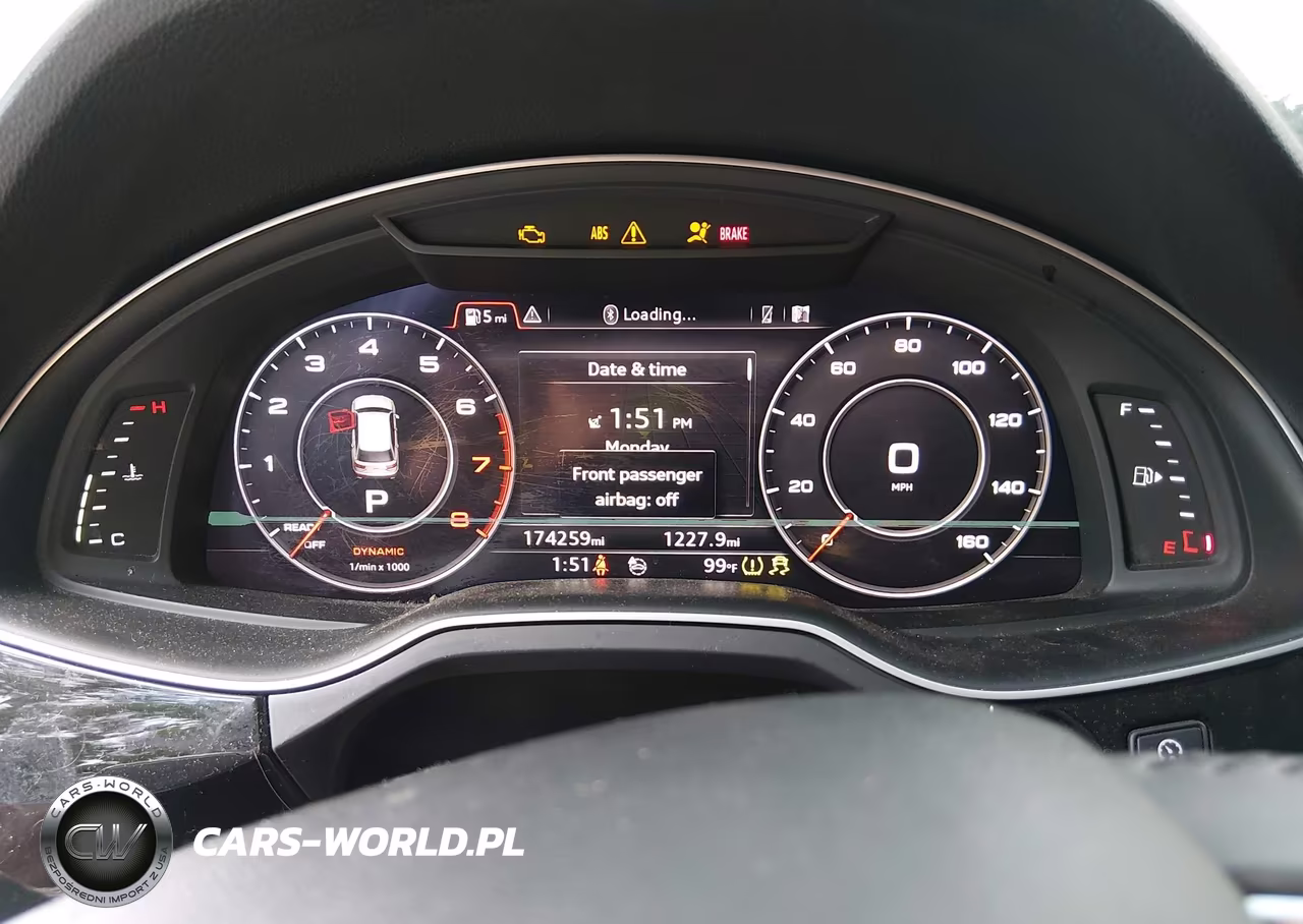 2018 Audi Q7 3.0T Premium VIN:WA1LAAF71JD005166 - 7