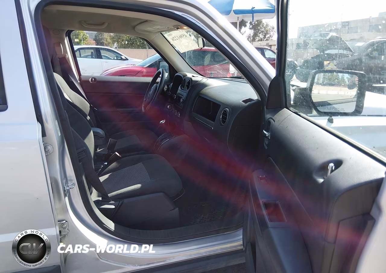 2012 Jeep Patriot Sport VIN:1C4NJRBB9CD559209 - 5