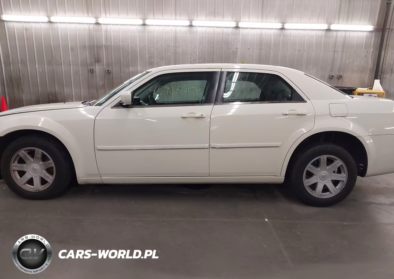 2005 Chrysler 300 Touring VIN:2C3JA53G05H180806 - 15