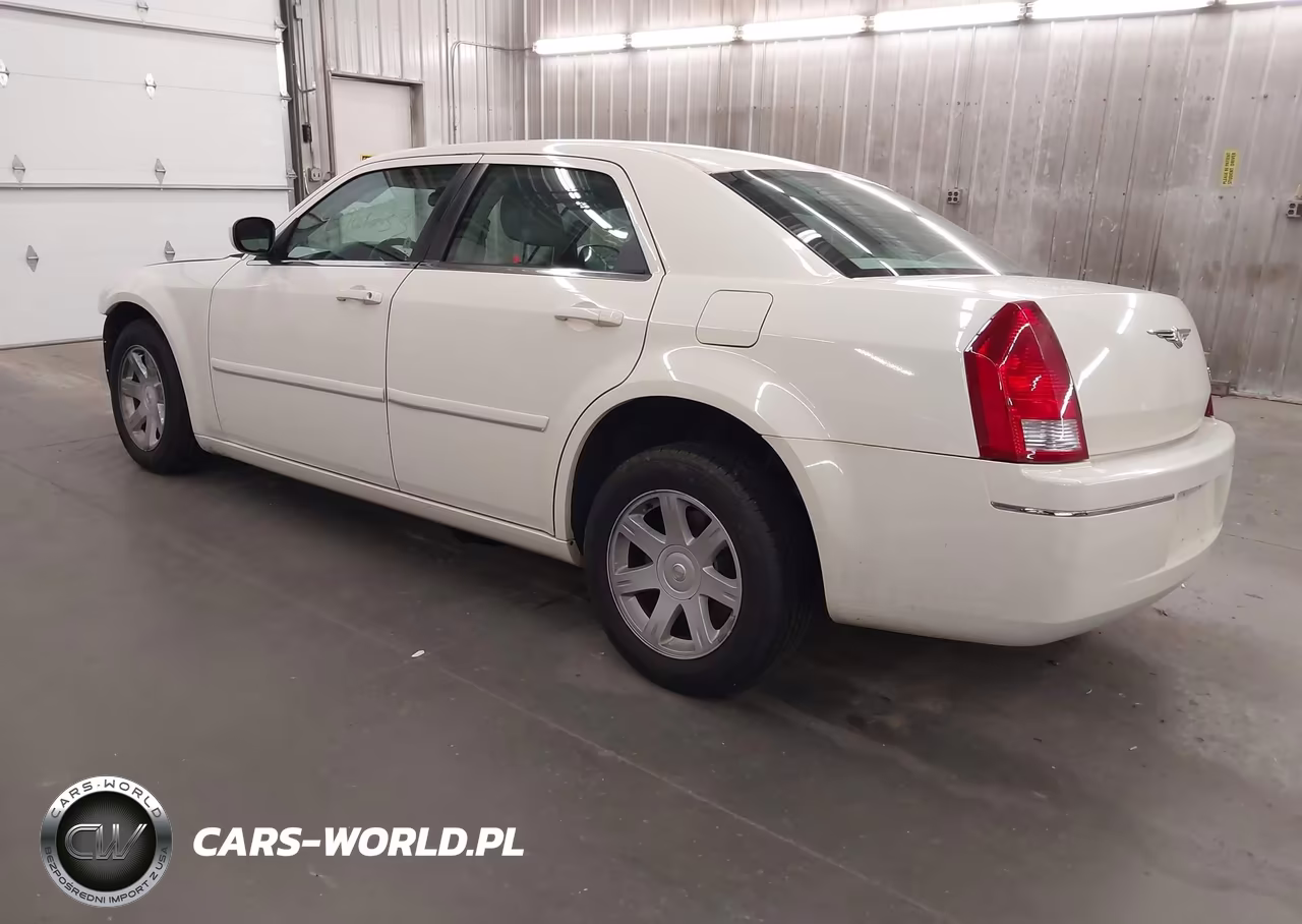 2005 Chrysler 300 Touring VIN:2C3JA53G05H180806 - 3