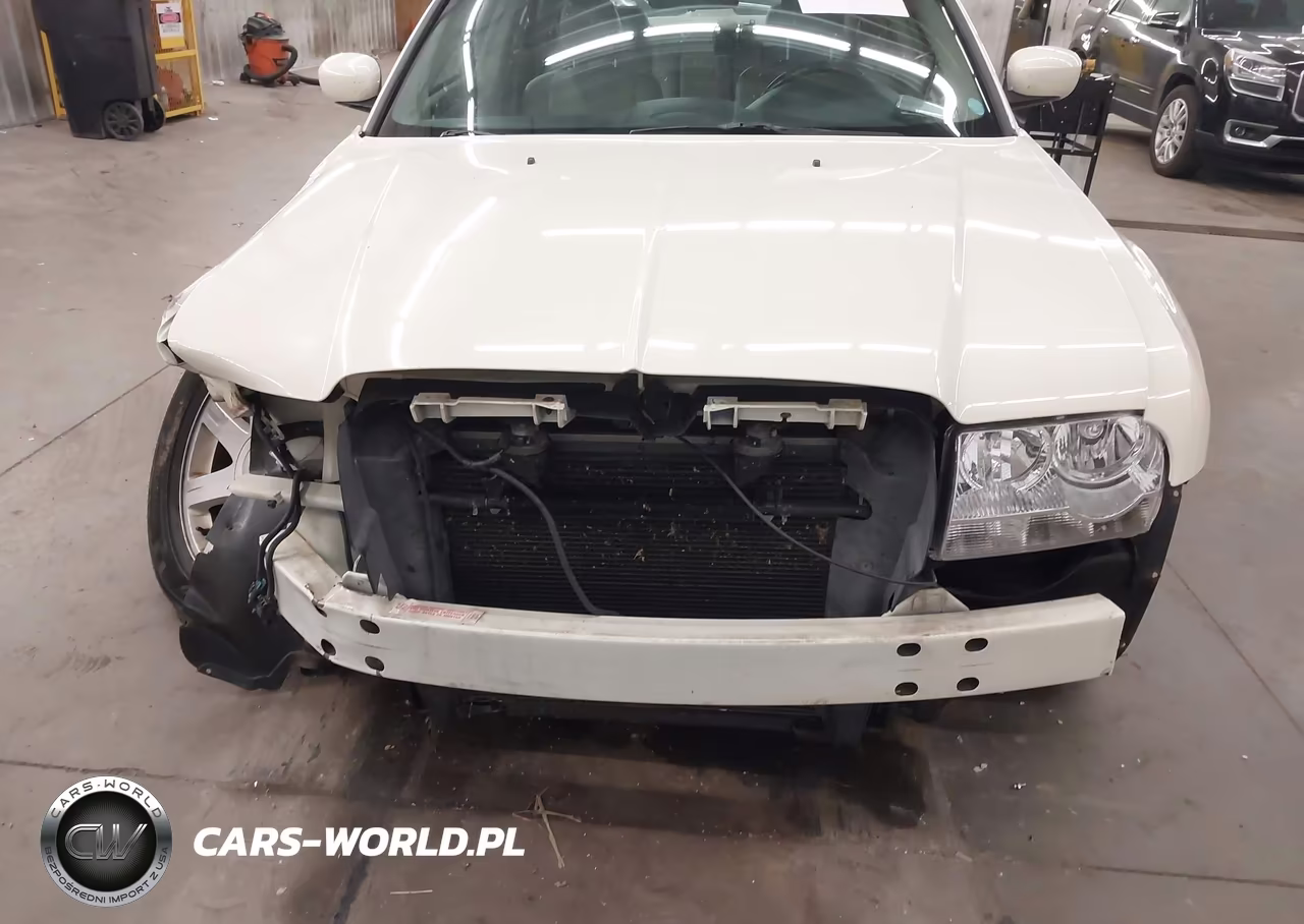 2005 Chrysler 300 Touring VIN:2C3JA53G05H180806 - 6