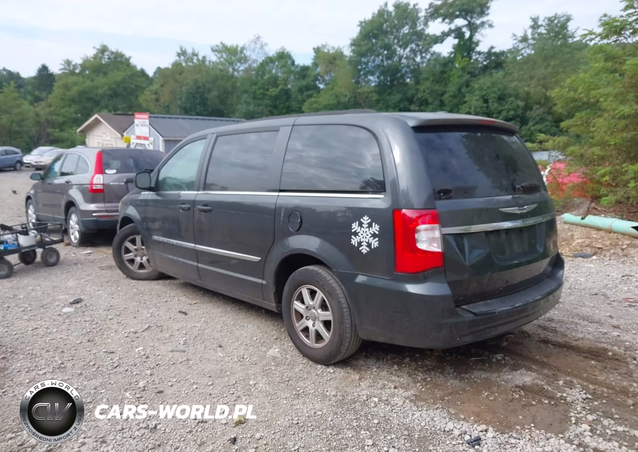 2011 Chrysler Town & Country Touring VIN:2A4RR5DG0BR677733 - 3