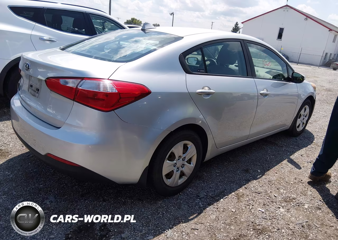 2015 Kia Forte Lx VIN:KNAFX4A63F5313505 - 4