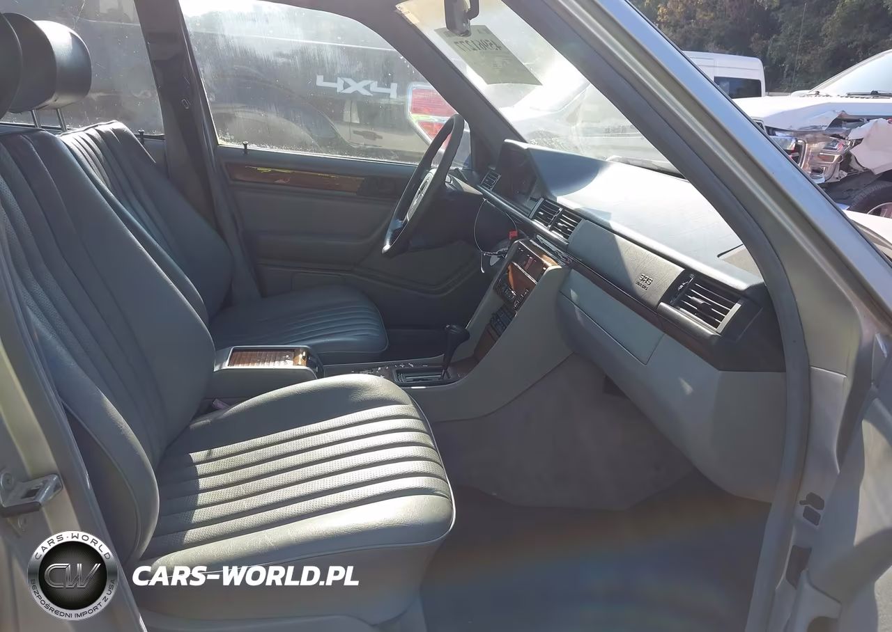 1993 Mercedes-Benz 300 D VIN:WDBEB28E8PB989819 - 5