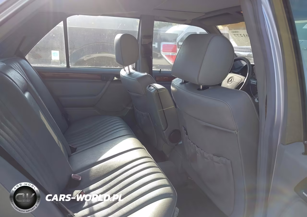 1993 Mercedes-Benz 300 D VIN:WDBEB28E8PB989819 - 8