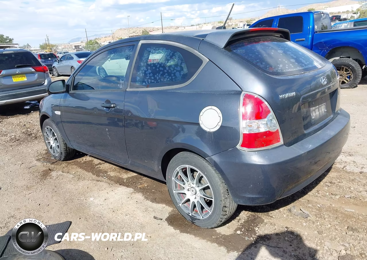 2009 Hyundai Accent Gs VIN:KMHCM36CX9U122550 - 3