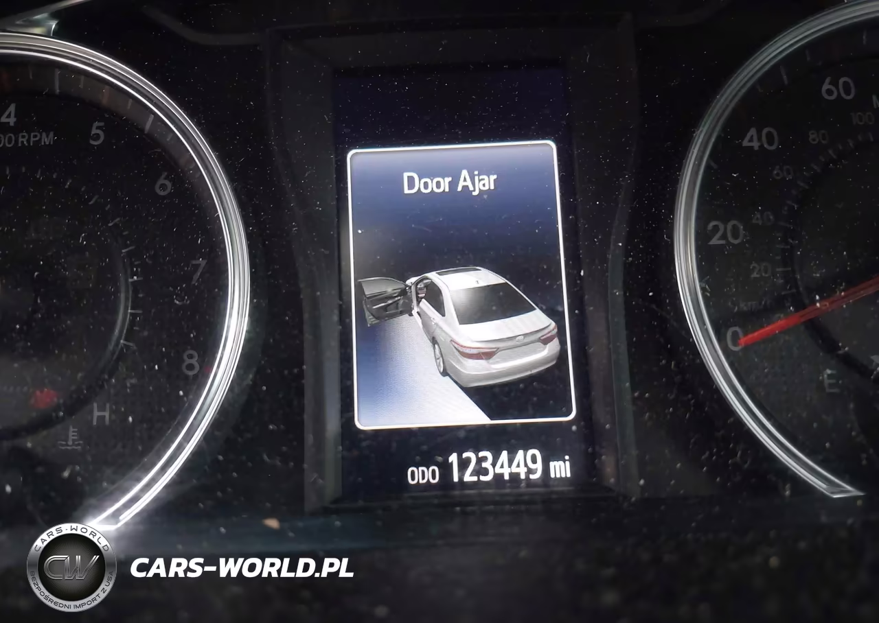 2015 Toyota Camry Xse VIN:4T1BF1FK1FU480438 - 14