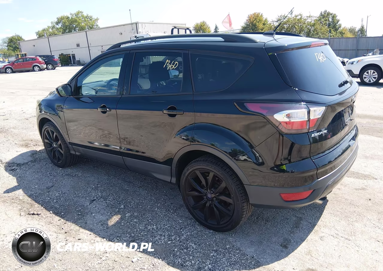 2017 Ford Escape Titanium VIN:1FMCU9JD6HUE66877 - 3