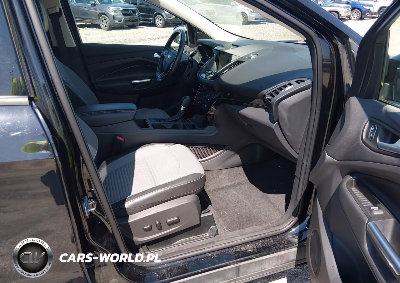 2017 Ford Escape Titanium VIN:1FMCU9JD6HUE66877 - 5