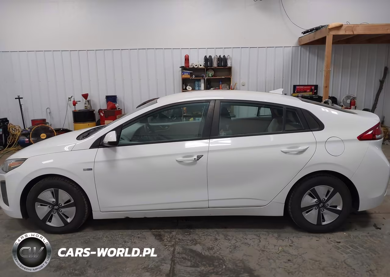 2020 Hyundai Ioniq Hybrid Blue VIN:KMHC65LC7LU233283 - 14