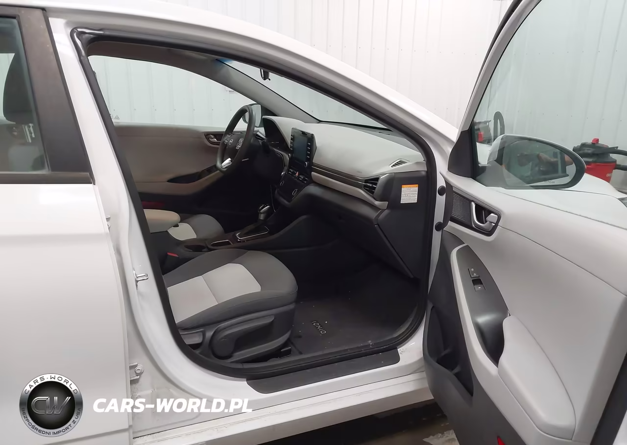 2020 Hyundai Ioniq Hybrid Blue VIN:KMHC65LC7LU233283 - 5