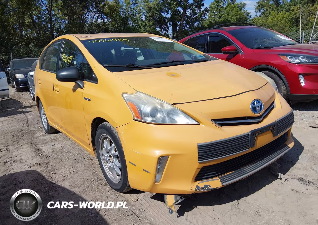 2014 Toyota Prius V Two VIN:JTDZN3EU1E3304210 - 6