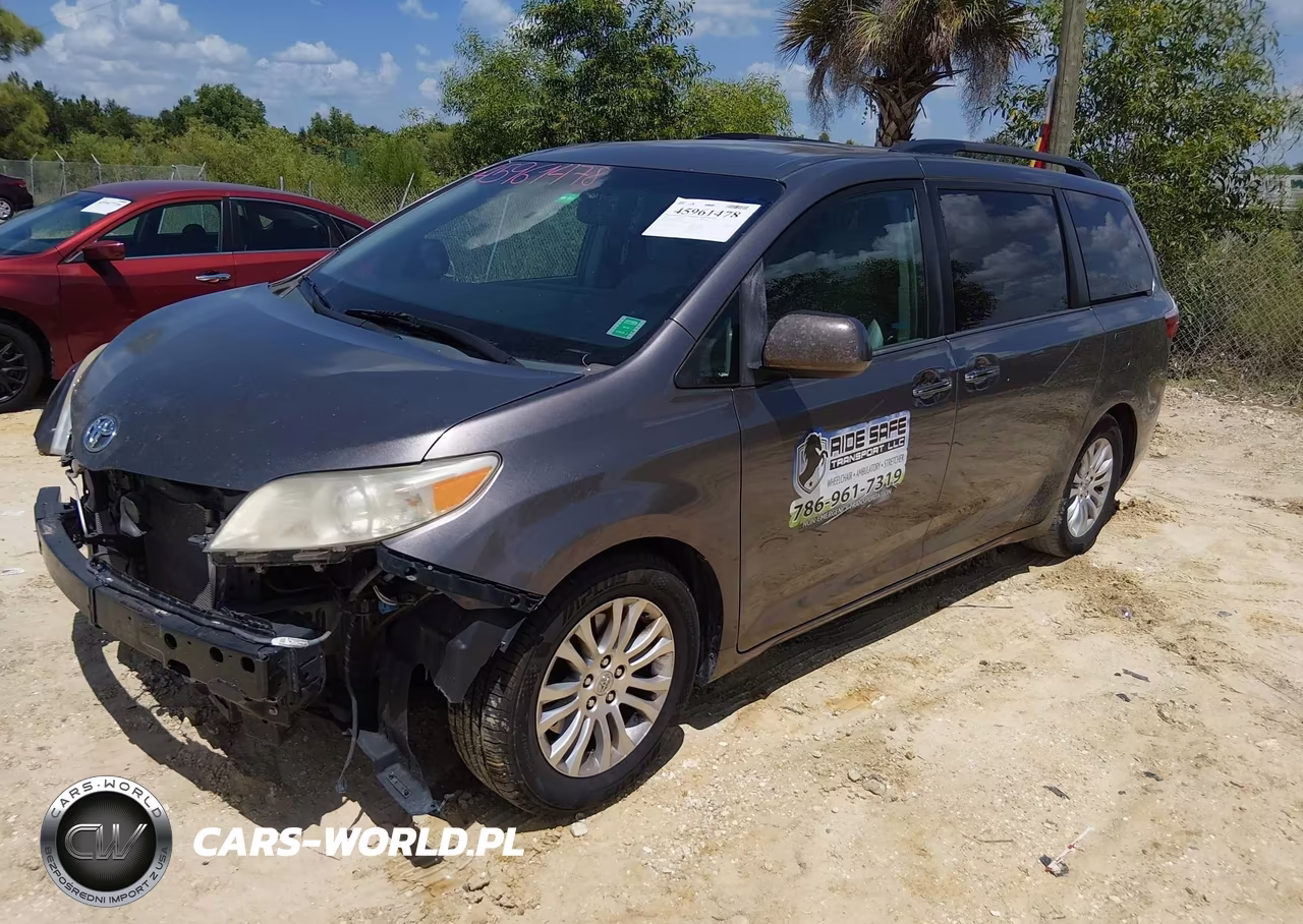 2015 Toyota Sienna Xle 8 Passenger VIN:5TDYK3DC0FS555314 - 2