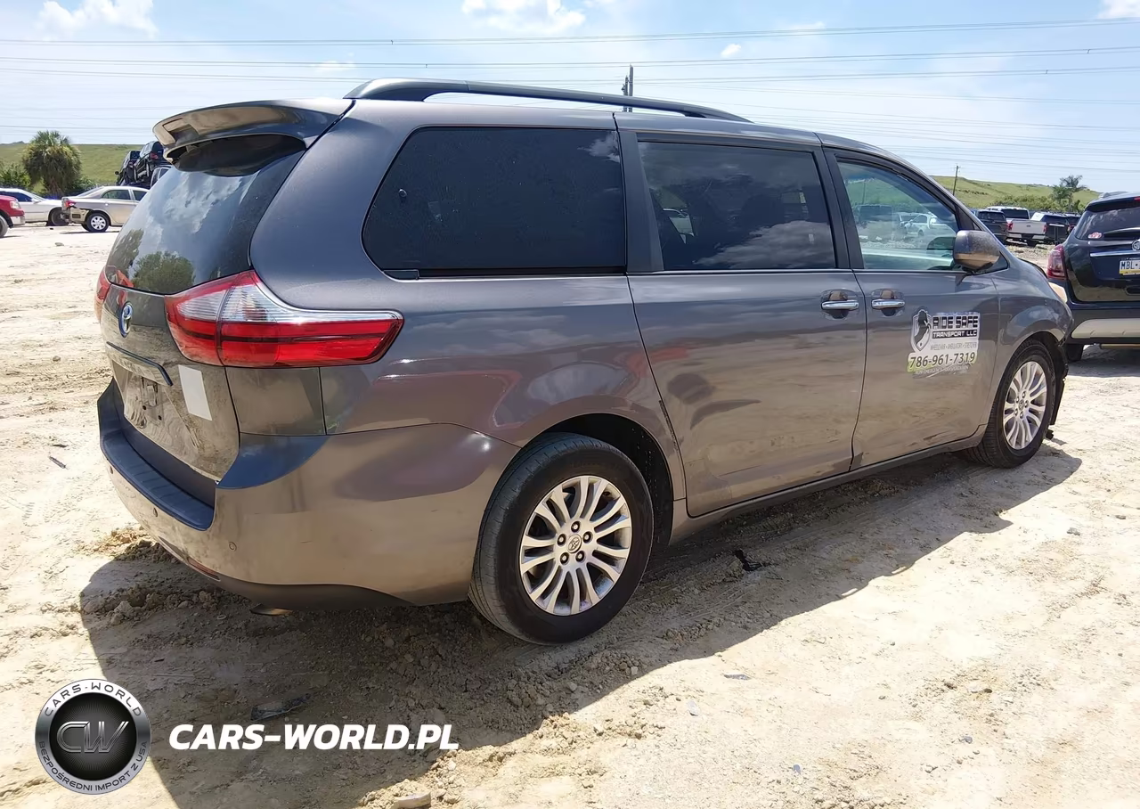 2015 Toyota Sienna Xle 8 Passenger VIN:5TDYK3DC0FS555314 - 4
