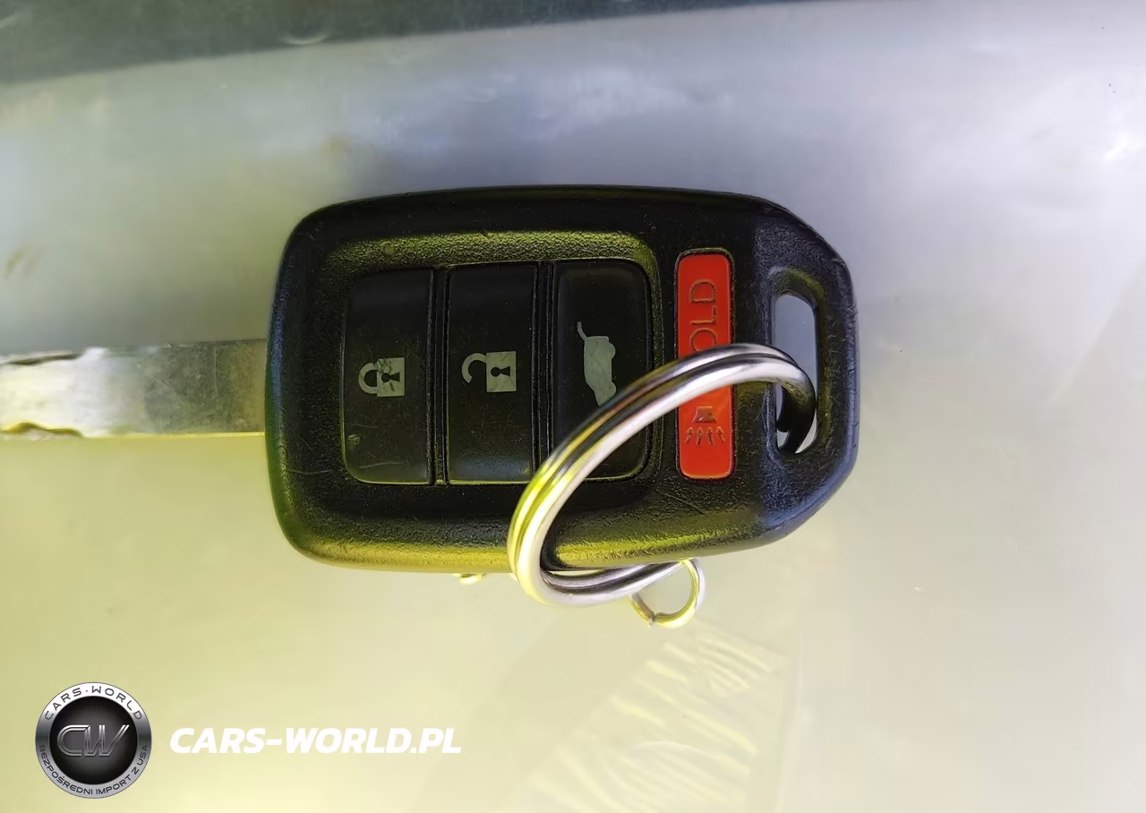 2018 Honda Civic Sport VIN:SHHFK7H48JU203837 - 11