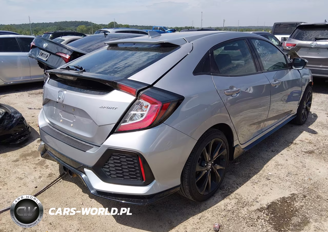 2018 Honda Civic Sport VIN:SHHFK7H48JU203837 - 4