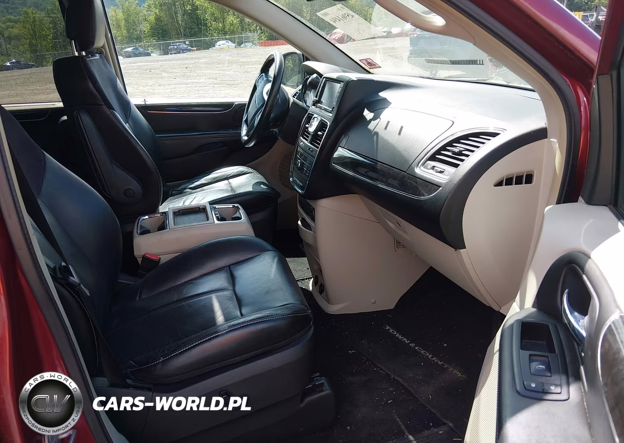 2011 Chrysler Town & Country Limited VIN:2A4RR6DG8BR656165 - 5
