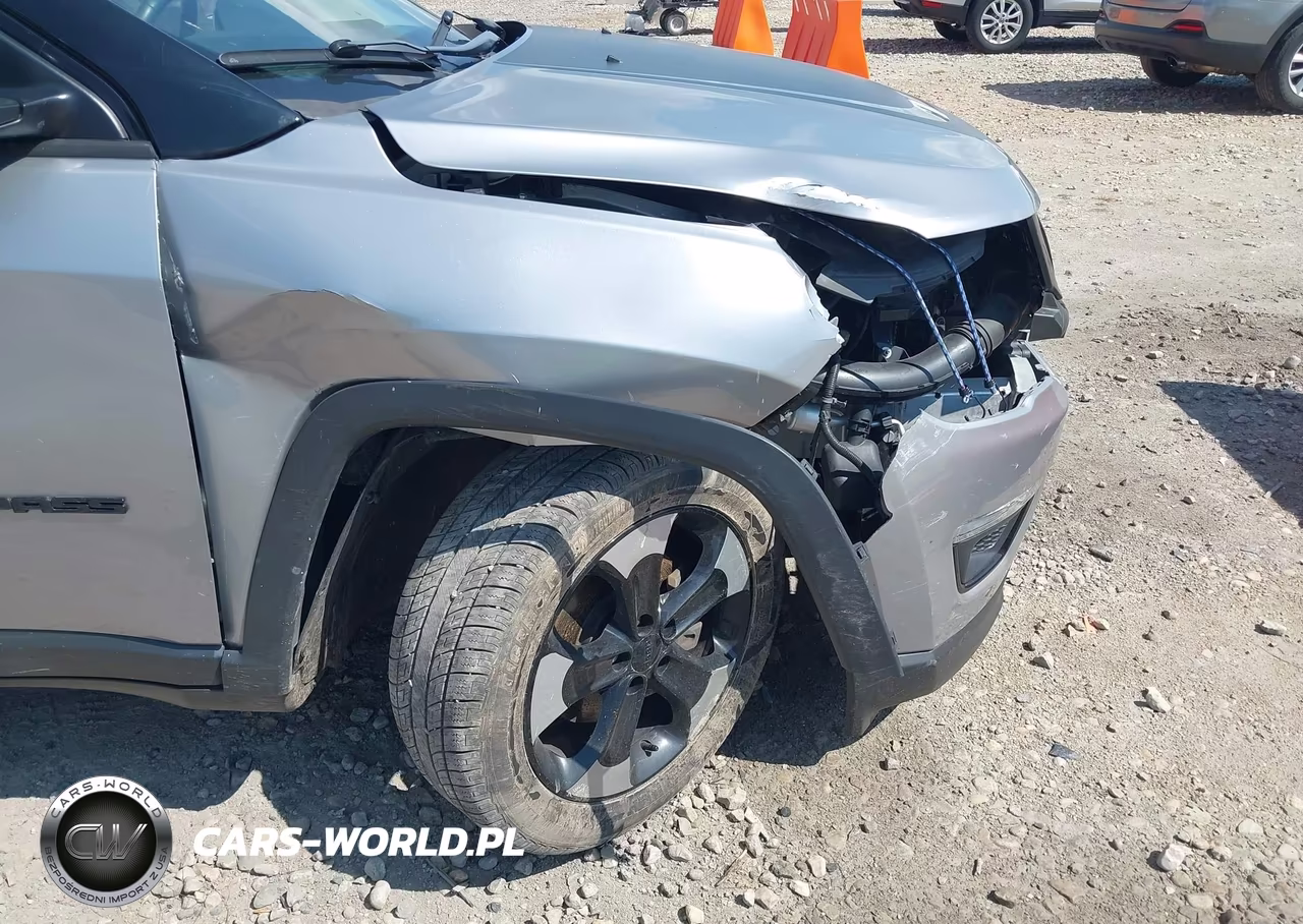 2019 Jeep Compass Altitude 4X4 VIN:3C4NJDBBXKT621292 - 19