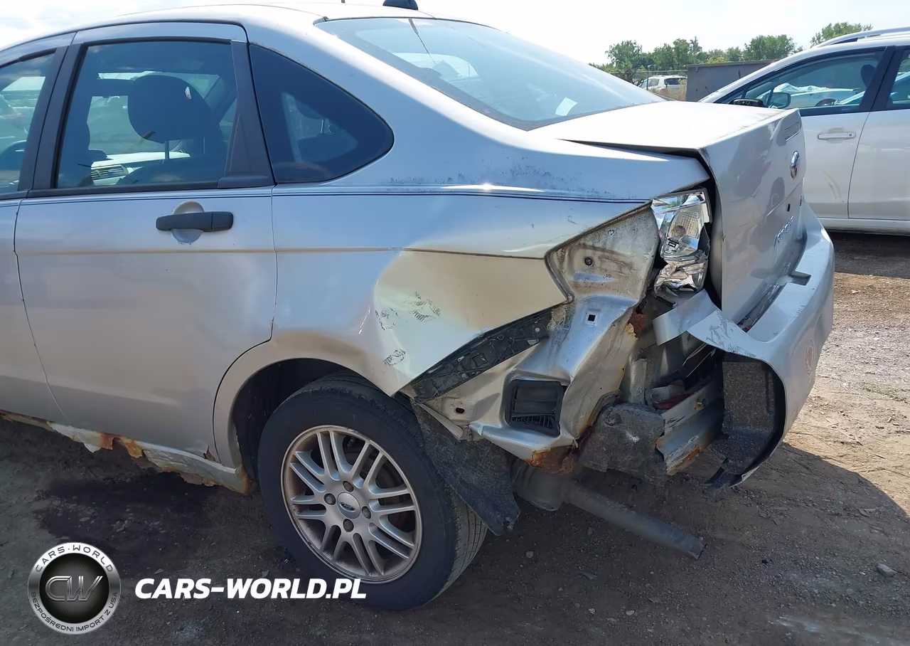 2009 Ford Focus Se VIN:1FAHP35N79W258746 - 12