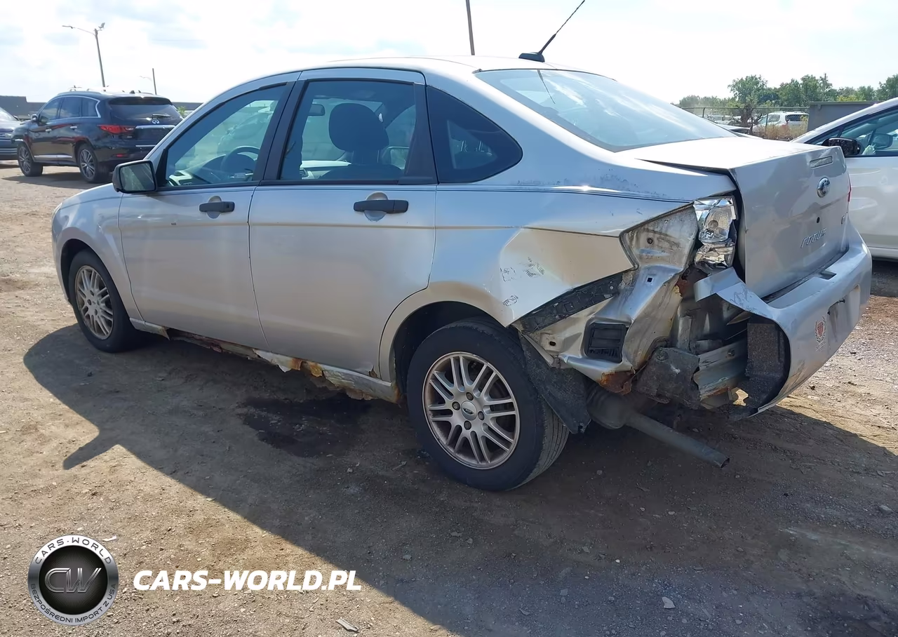 2009 Ford Focus Se VIN:1FAHP35N79W258746 - 3