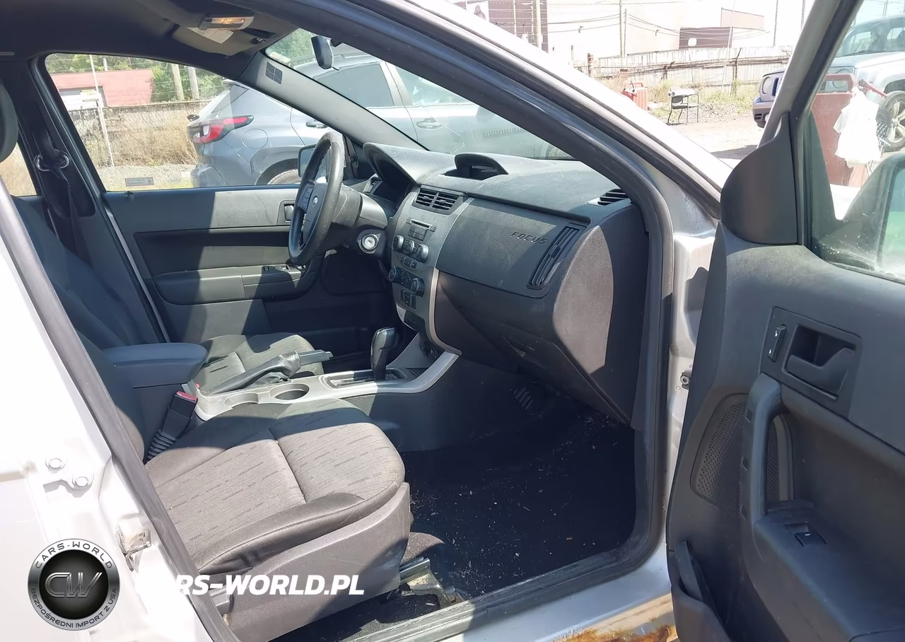 2009 Ford Focus Se VIN:1FAHP35N79W258746 - 5