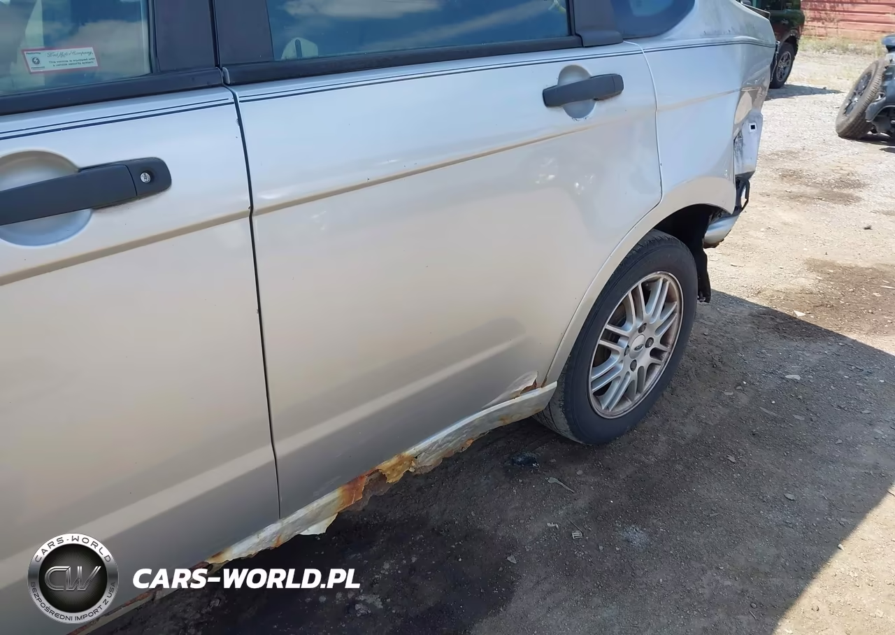 2009 Ford Focus Se VIN:1FAHP35N79W258746 - 6