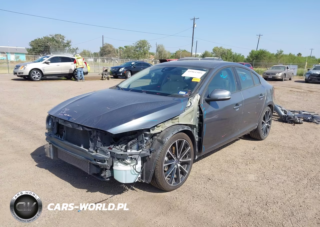 2018 Volvo S60 T5 Dynamic VIN:YV126MFL3J2453867 - 6