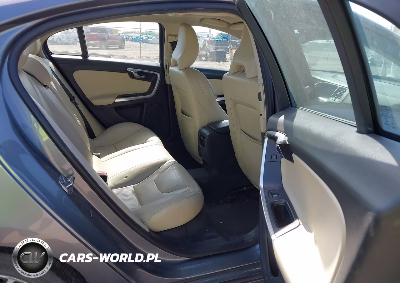 2018 Volvo S60 T5 Dynamic VIN:YV126MFL3J2453867 - 8
