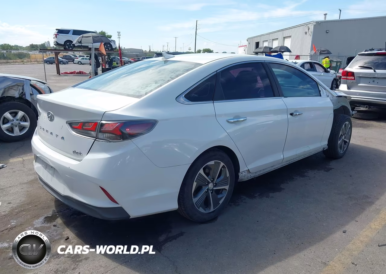 2019 Hyundai Sonata Plug-In Hybrid VIN:KMHE14L22KA089151 - 4