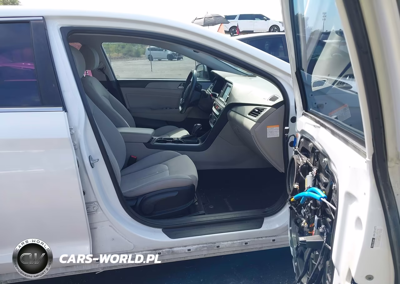 2019 Hyundai Sonata Plug-In Hybrid VIN:KMHE14L22KA089151 - 5