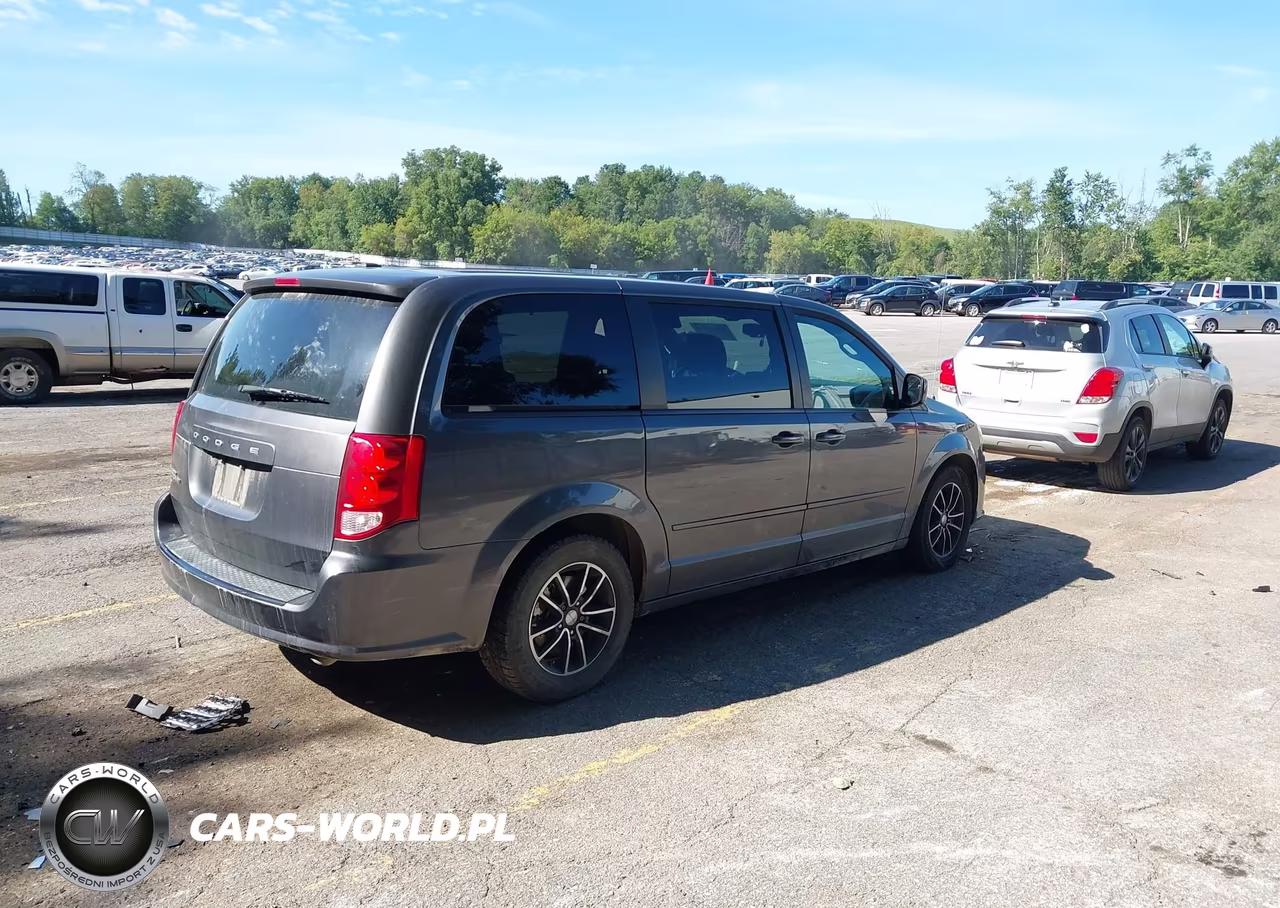 2016 Dodge Grand Caravan Sxt VIN:2C4RDGCG6GR220692 - 4