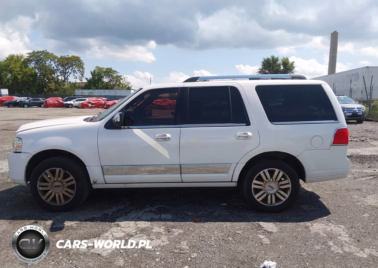 2011 Lincoln Navigator VIN:5LMJJ2J52BEJ09615 - 13