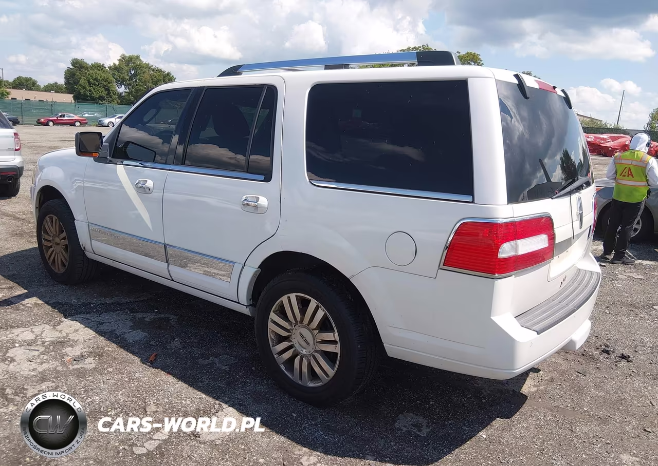 2011 Lincoln Navigator VIN:5LMJJ2J52BEJ09615 - 3