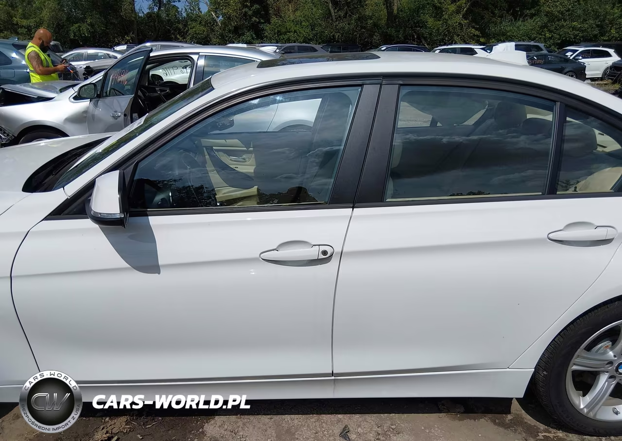 2015 BMW 328I xDrive VIN:WBA3B3G55FNT68435 - 14