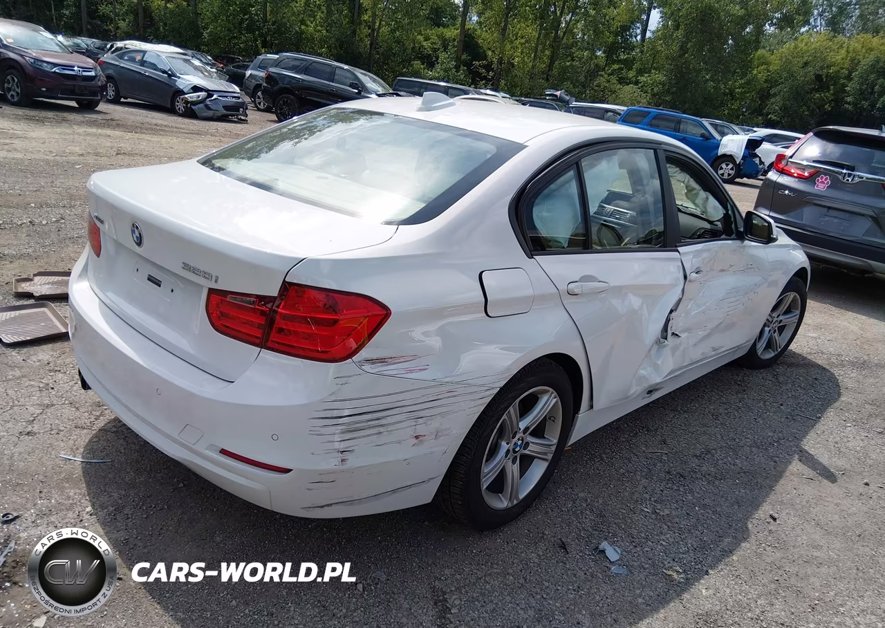 2015 BMW 328I xDrive VIN:WBA3B3G55FNT68435 - 4