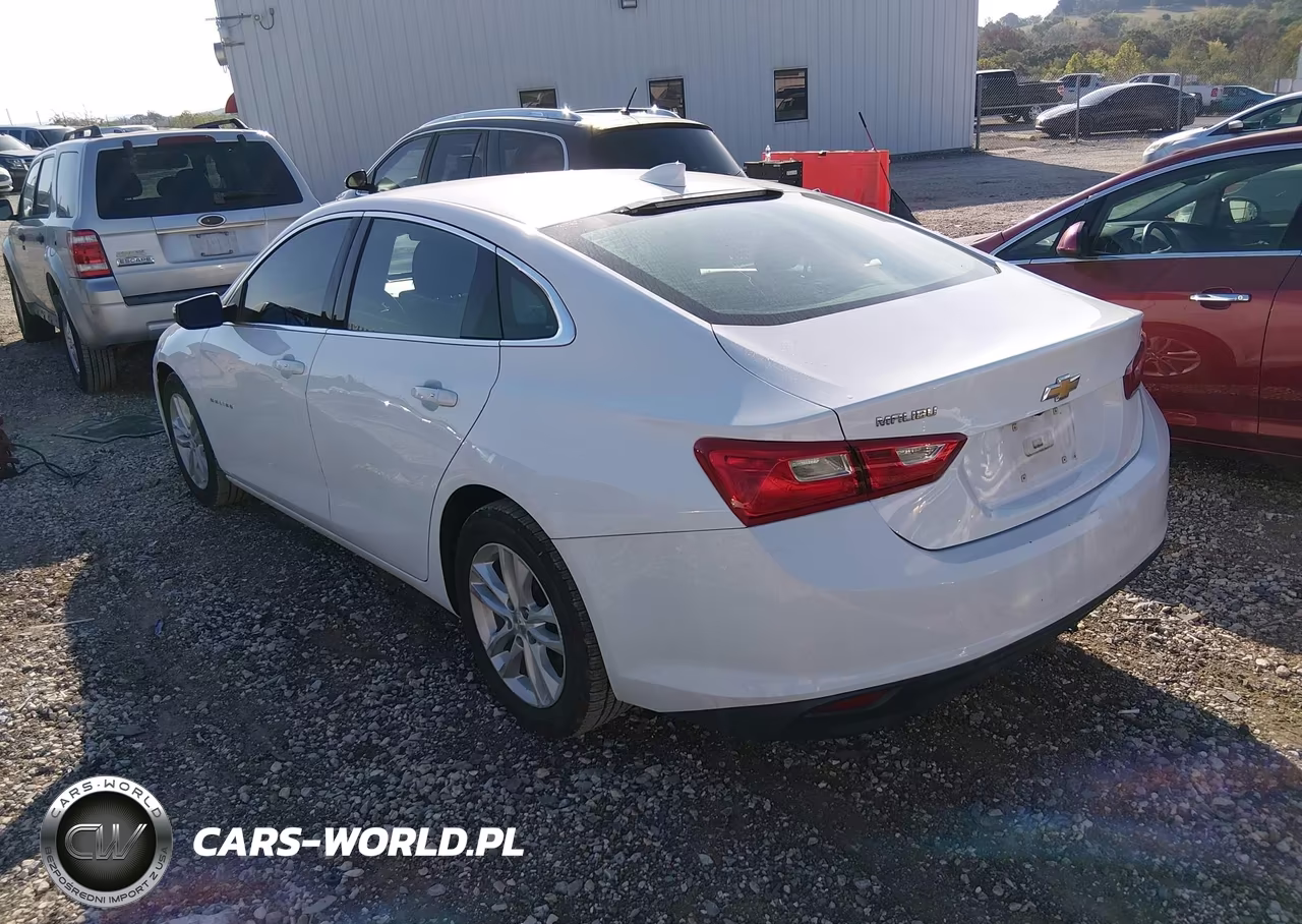 2018 Chevrolet Malibu Lt VIN:1G1ZD5ST3JF272355 - 3