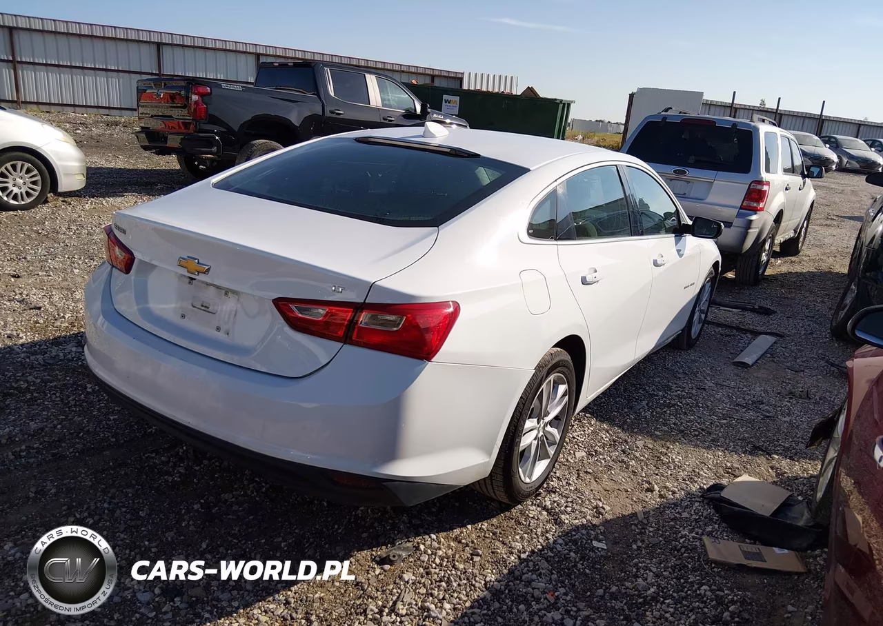 2018 Chevrolet Malibu Lt VIN:1G1ZD5ST3JF272355 - 4