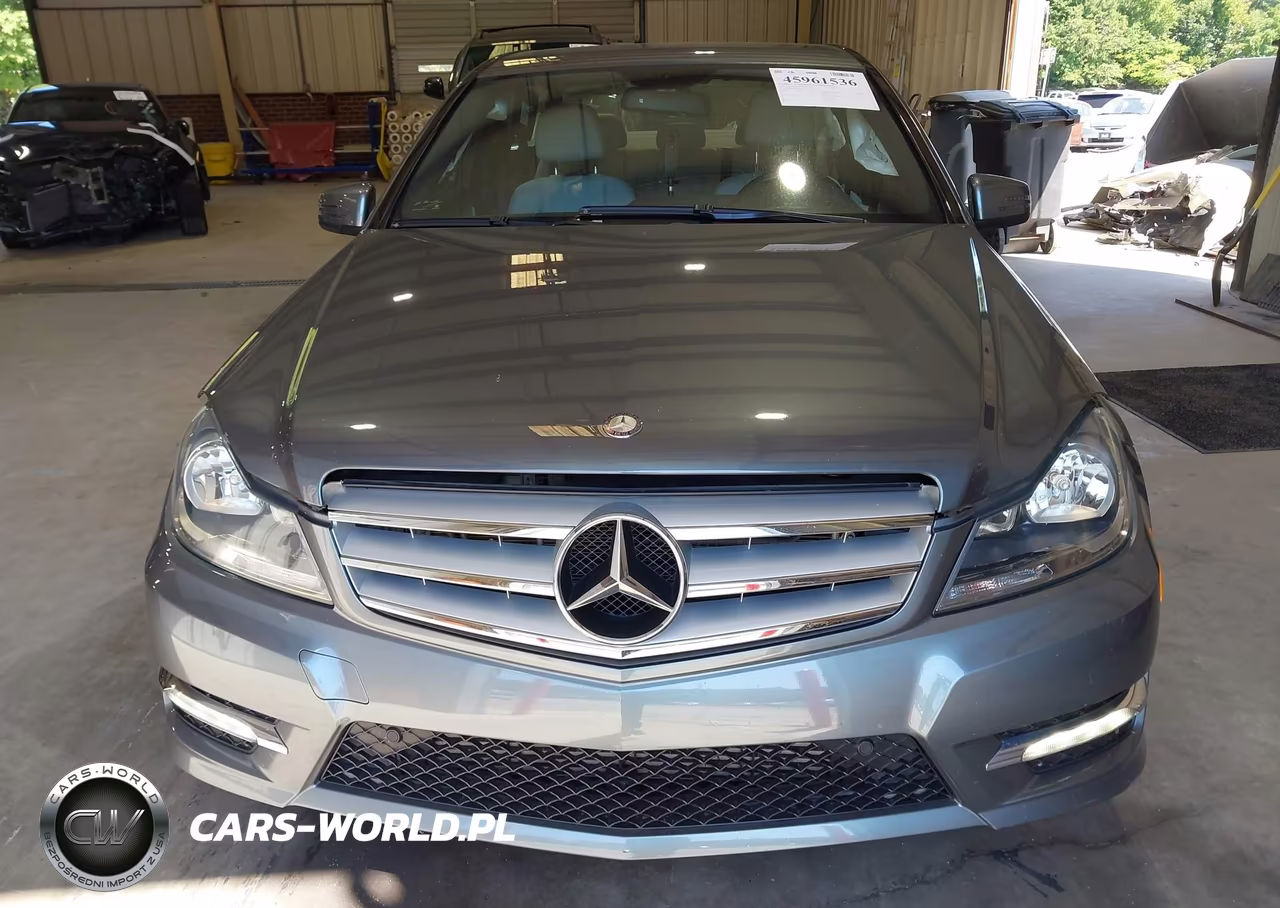 2012 Mercedes-Benz C 250 Sport VIN:WDDGF4HBXCR235733 - 12