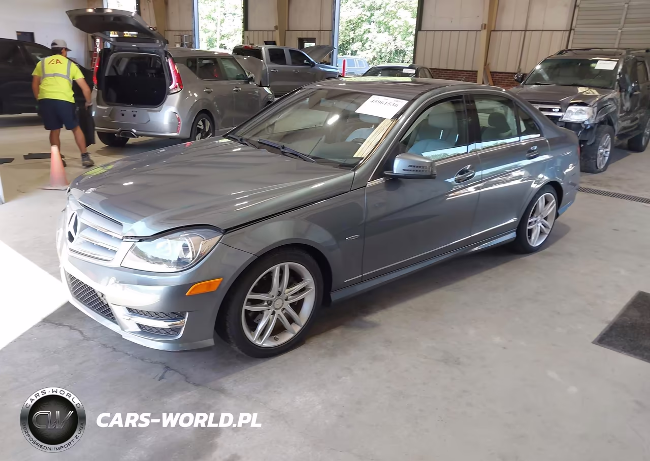 2012 Mercedes-Benz C 250 Sport VIN:WDDGF4HBXCR235733 - 2