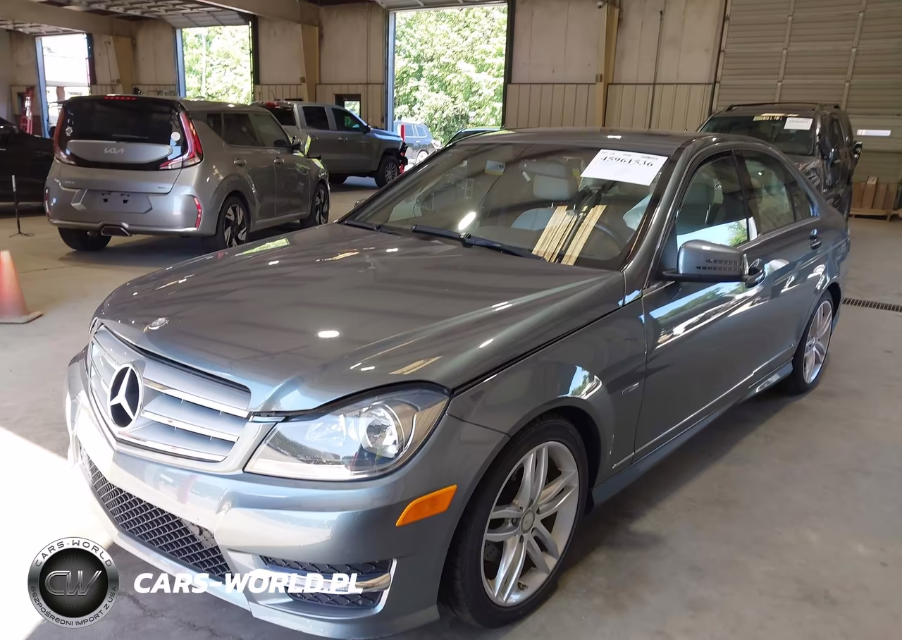 2012 Mercedes-Benz C 250 Sport VIN:WDDGF4HBXCR235733 - 6