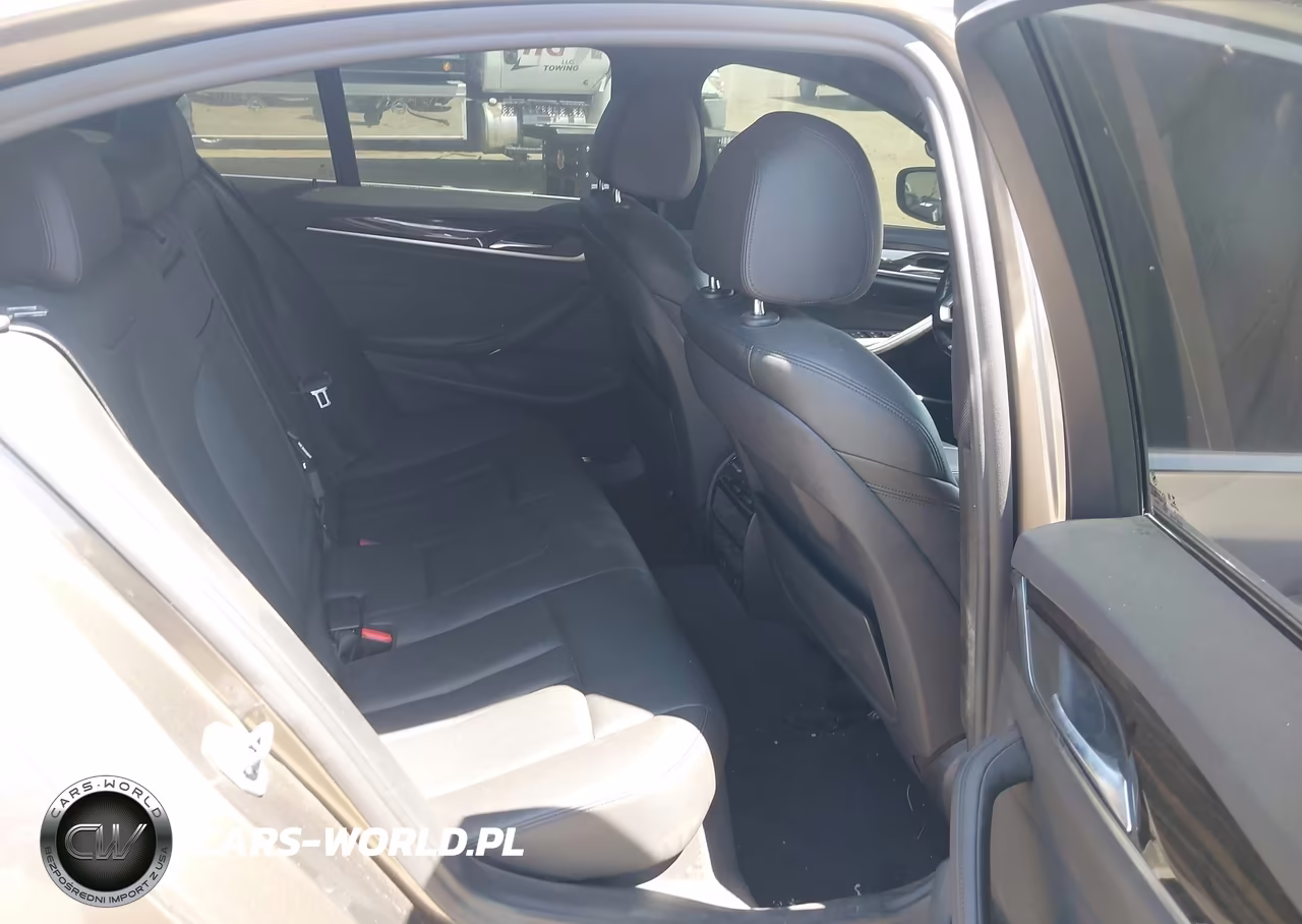 2018 BMW 530I VIN:WBAJA5C53JWA39914 - 8
