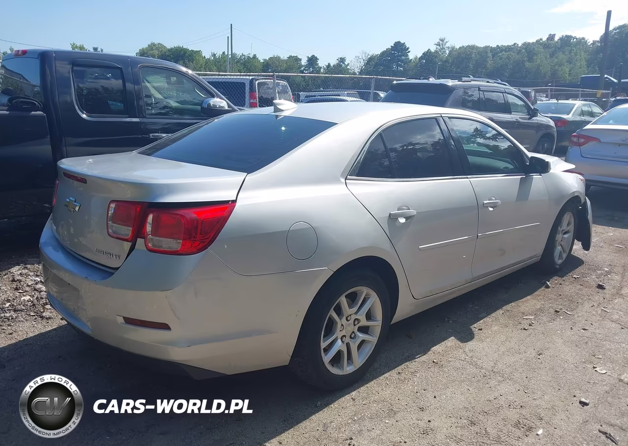2015 Chevrolet Malibu 1Lt VIN:1G11C5SL8FF326319 - 4