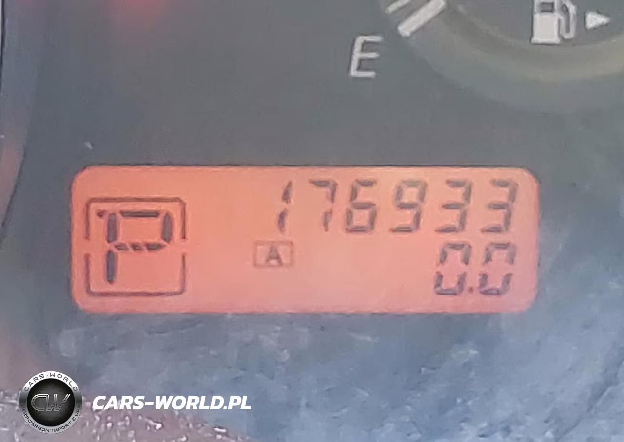 2011 Nissan Versa 1.8S VIN:3N1BC1CP7BL384317 - 15