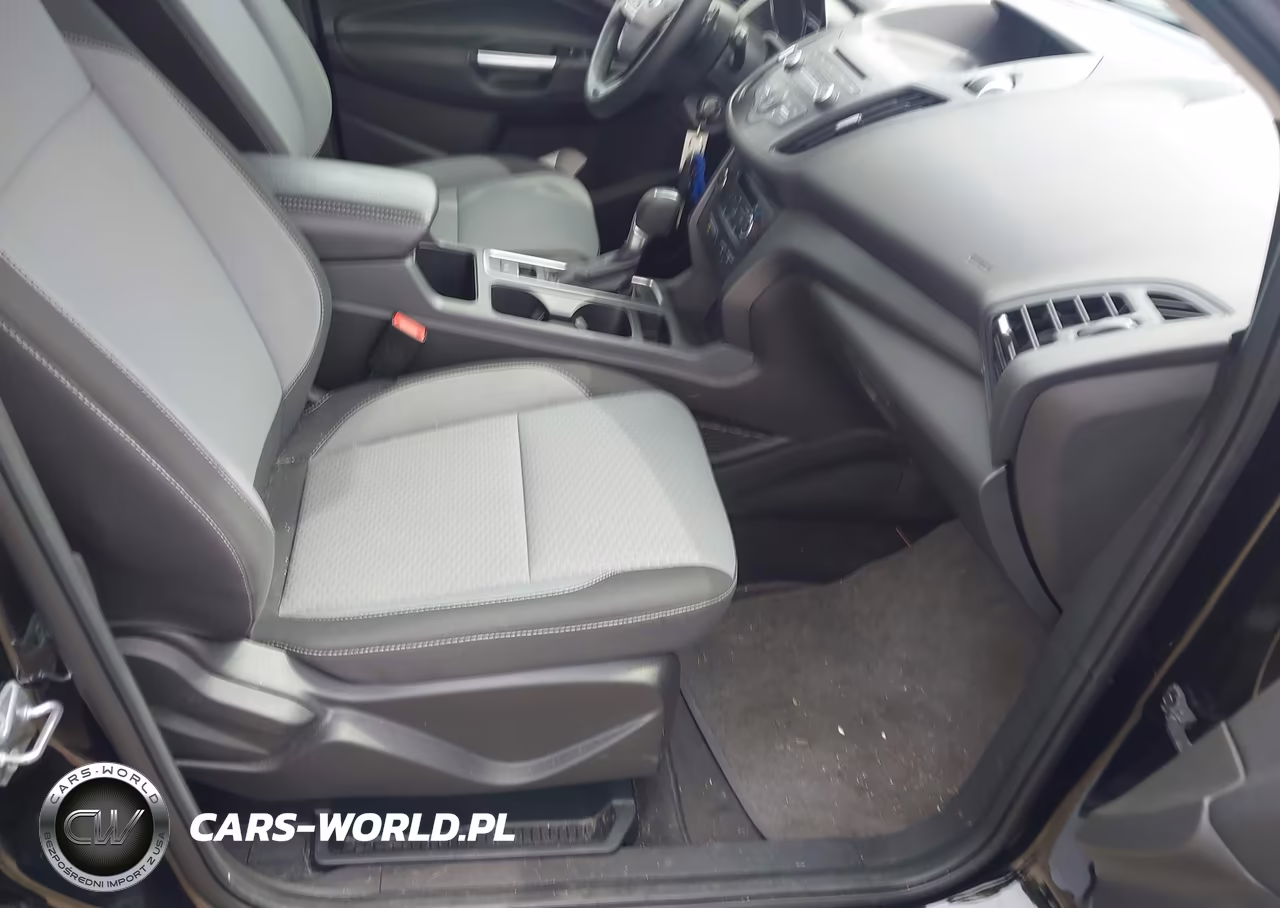 2017 Ford Escape Se VIN:1FMCU0GDXHUE23033 - 5