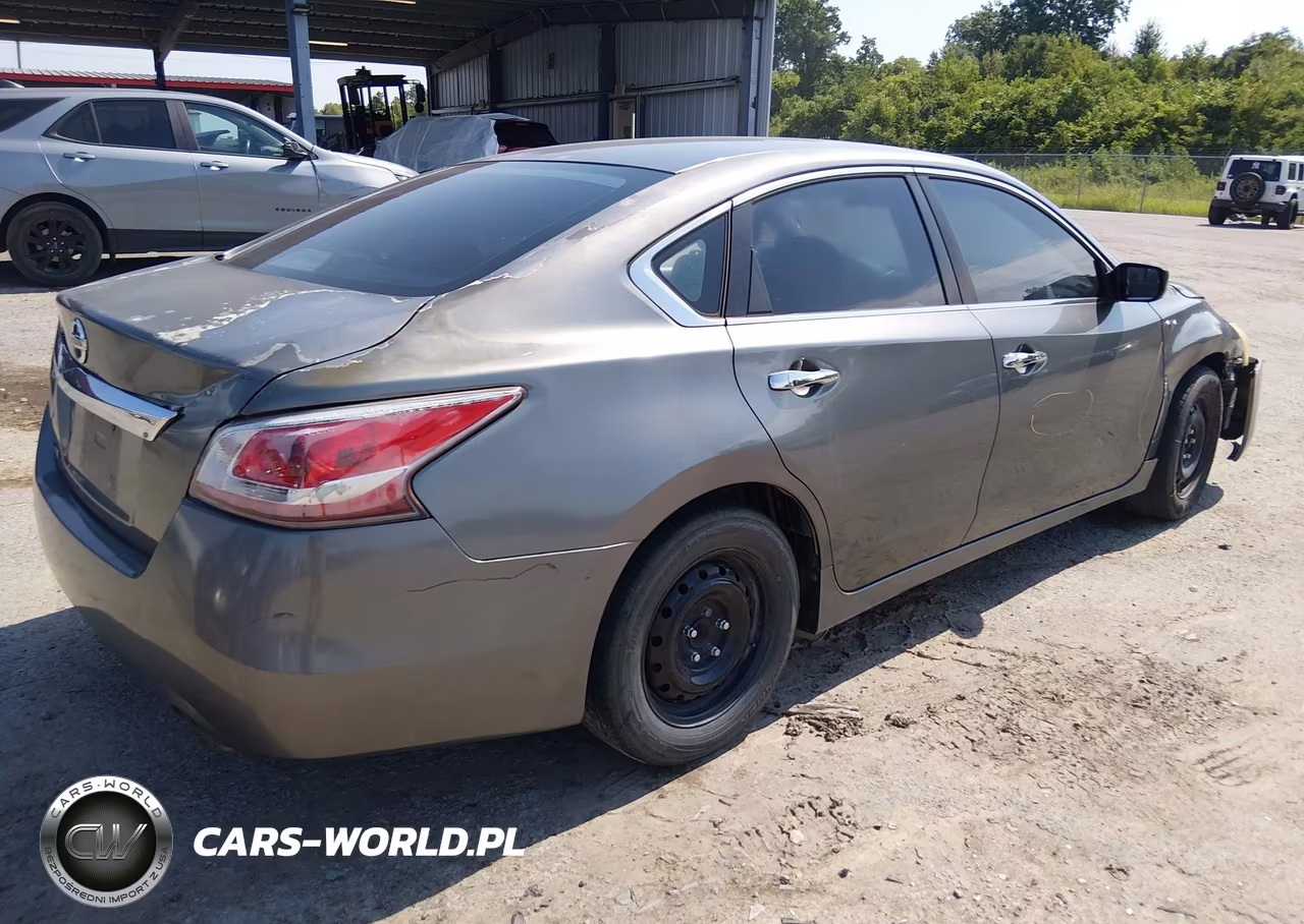 2014 Nissan Altima 2.5 S VIN:1N4AL3AP1EC171019 - 4