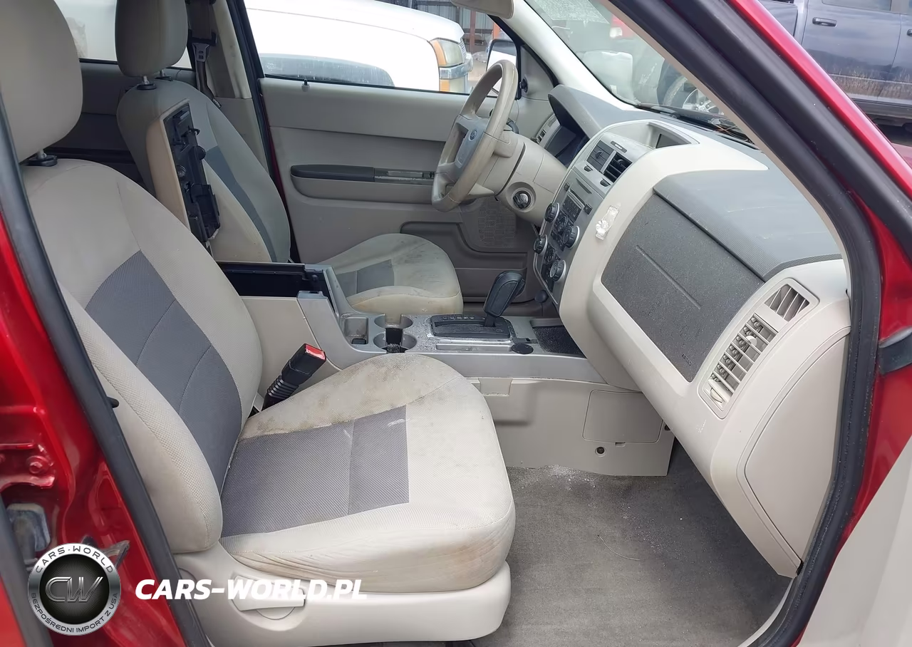 2008 Ford Escape Xlt VIN:1FMCU03108KE38356 - 5